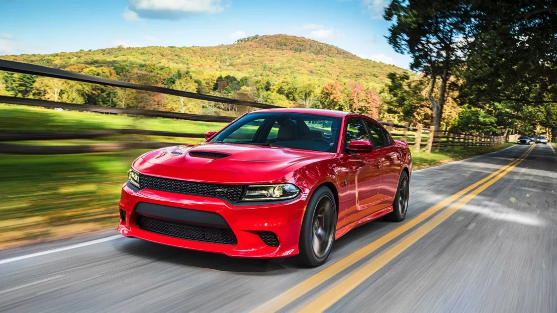 V8 vs Mesin 6 Silinder: Mana Terbaik untuk Muscle Car?
