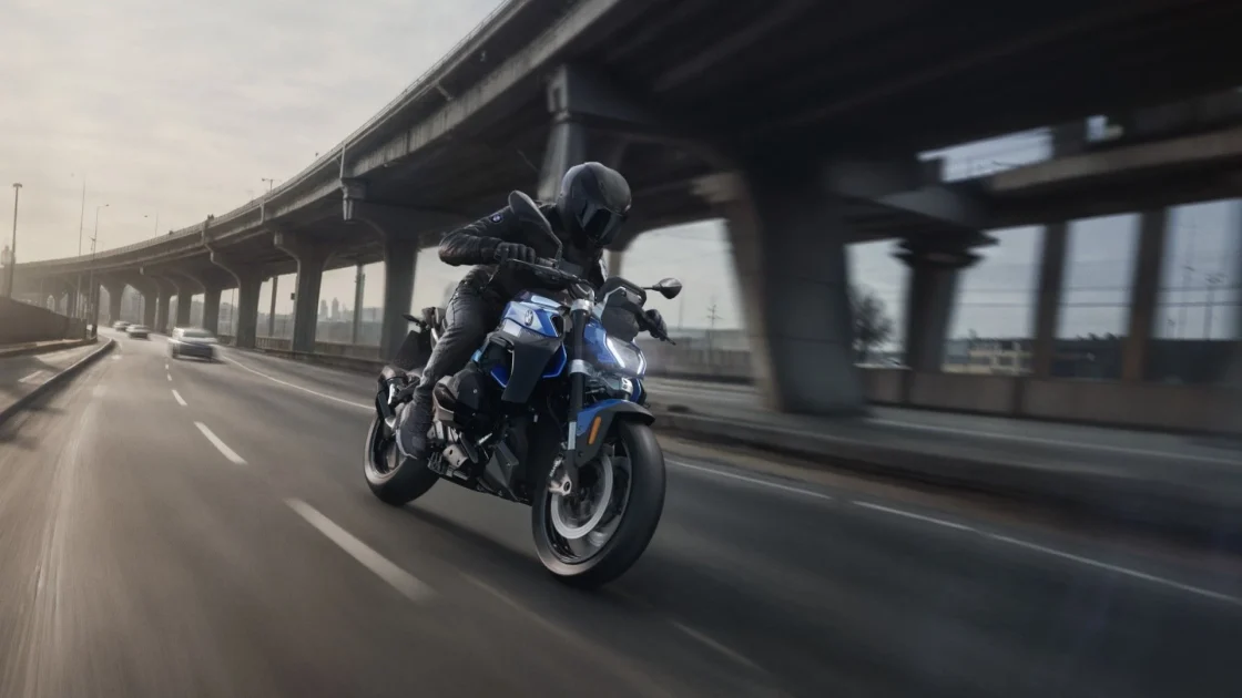 BMW R 1300 R ASA: Naked Bike Bertenaga Mesin Boxer
