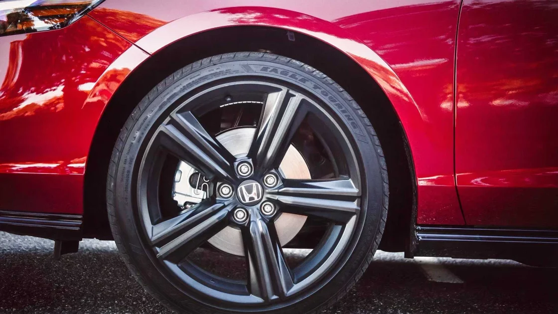 Honda Accord Hybrid Ungguli Prius dalam Ketahanan Jarak Tempuh