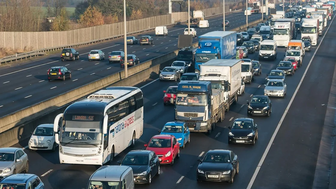 Studi Ungkap Titik Kemacetan Terparah di Jalan Tol M25
