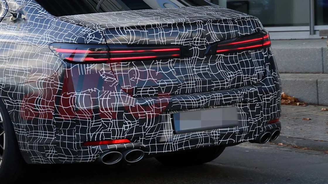 Model Baru Pertama BMW Alpina Berbasis Seri 7 Bermesin V8