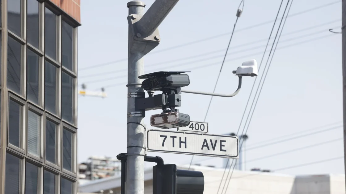 Los Angeles Resmi Operasikan Kamera Kecepatan, Denda Rp8 Juta