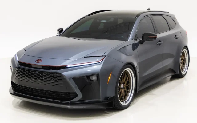 Toyota Crown Signia GT-S Tampil Keren di SEMA Show
