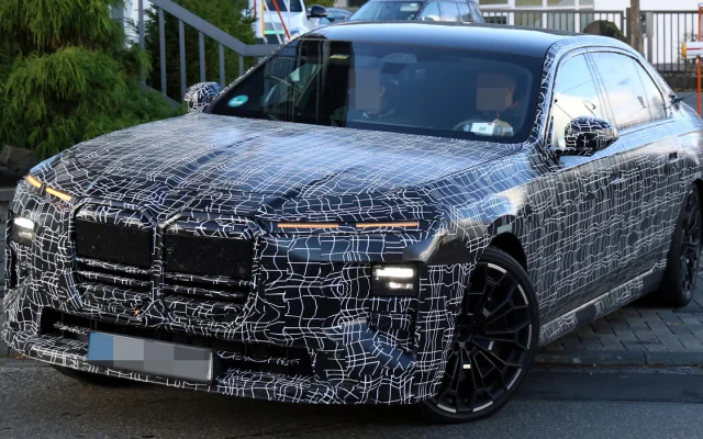 Model Terbaru Alpina Berbasis BMW Seri 7 Terlihat Diuji