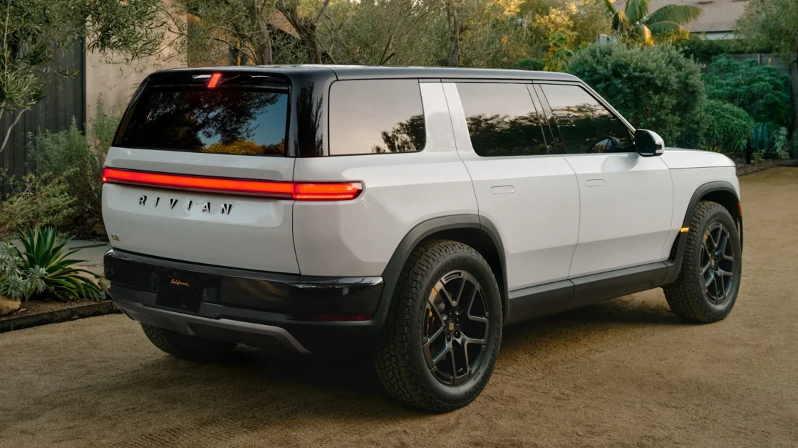 Rivian Cetak Pendapatan Q3 2026 Naik 38 Persen Berkat R2